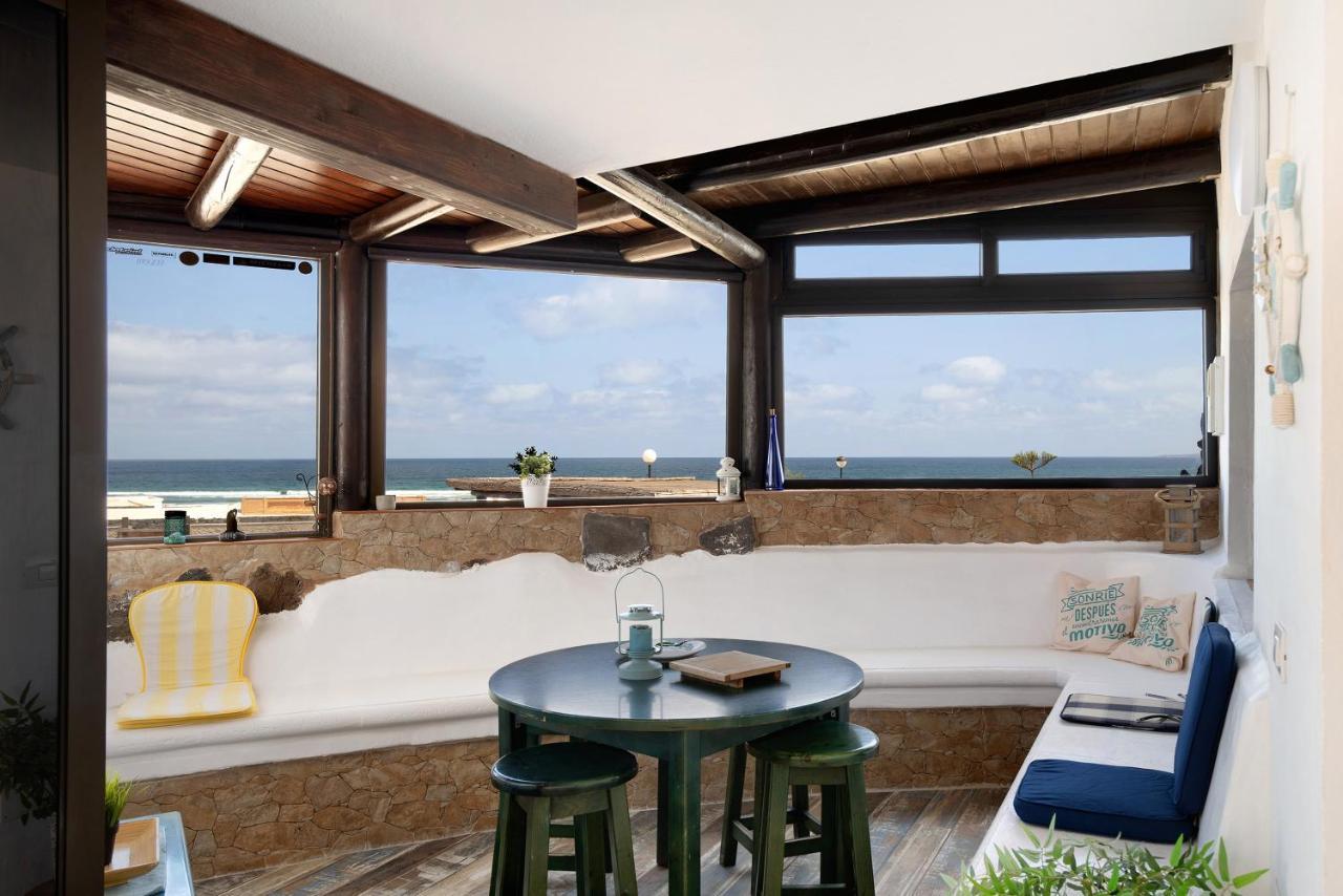 Bungalow Famara, Lanzarote Bagian luar foto