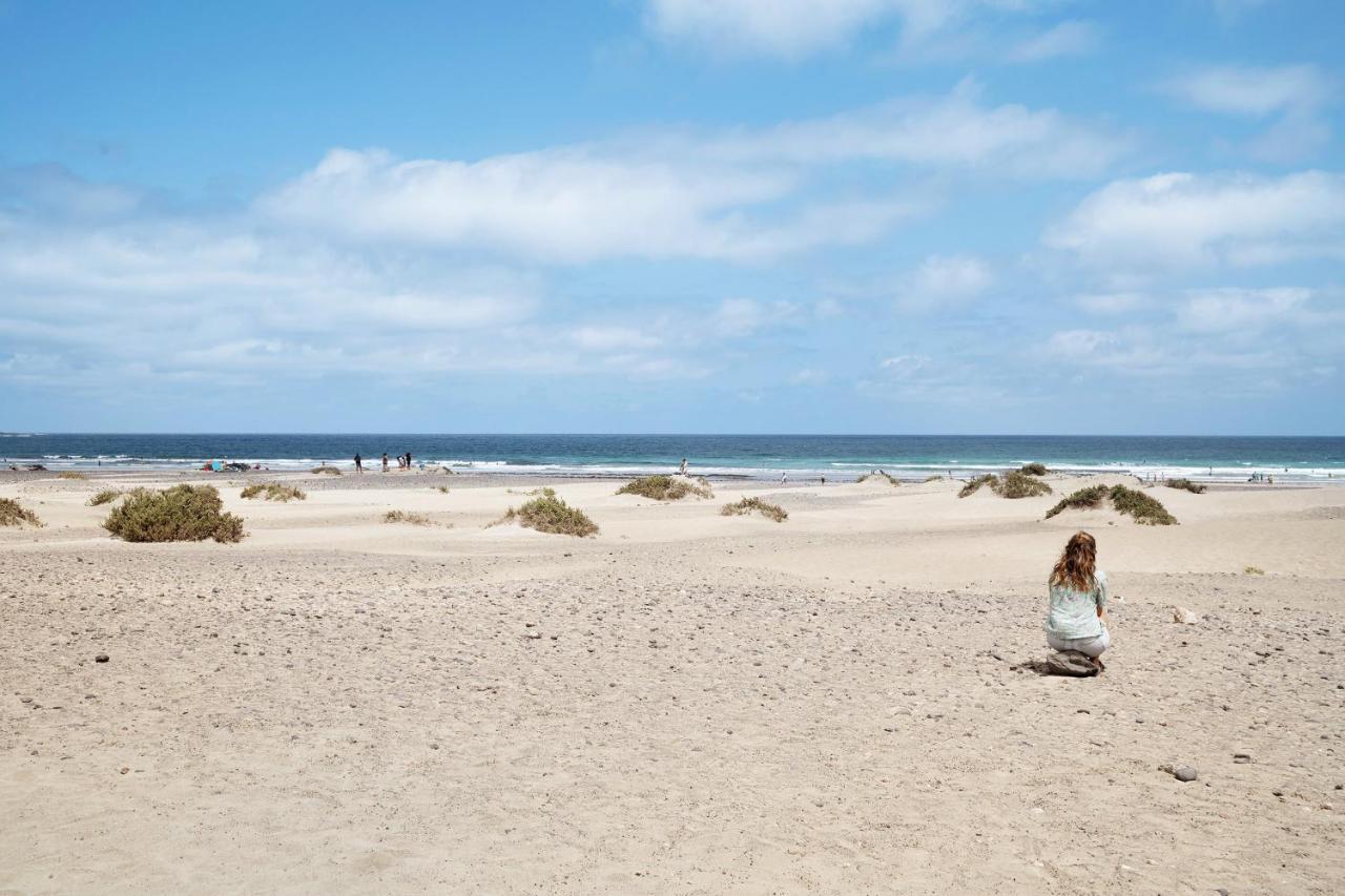 Bungalow Famara, Lanzarote Bagian luar foto