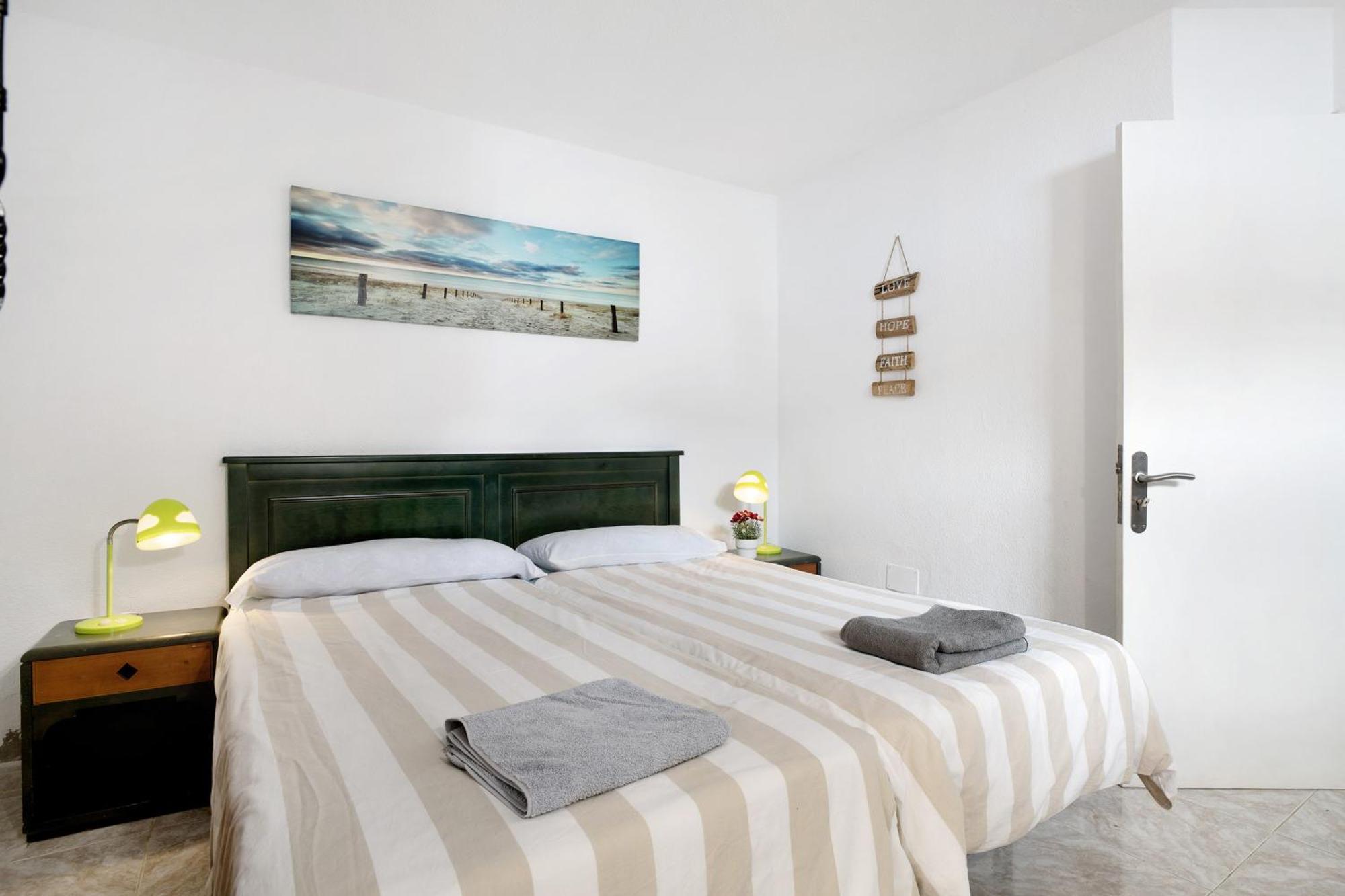 Bungalow Famara, Lanzarote Bagian luar foto